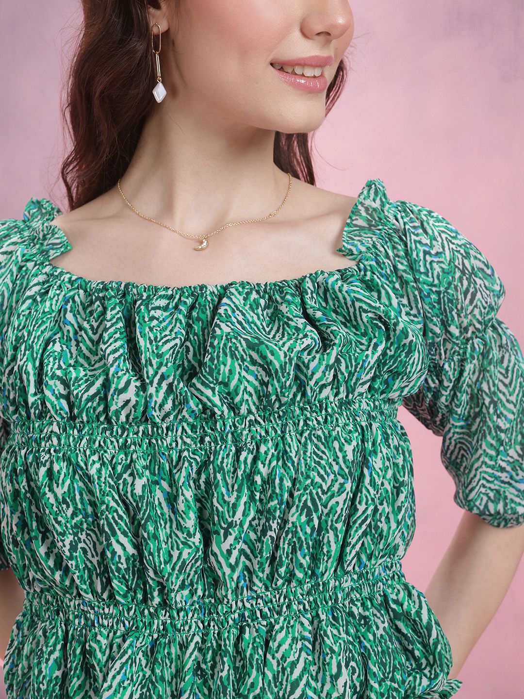 DressBerry Printed Puff Sleeve Smocked Top