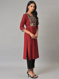 W Women Round Neck Striped Kurta