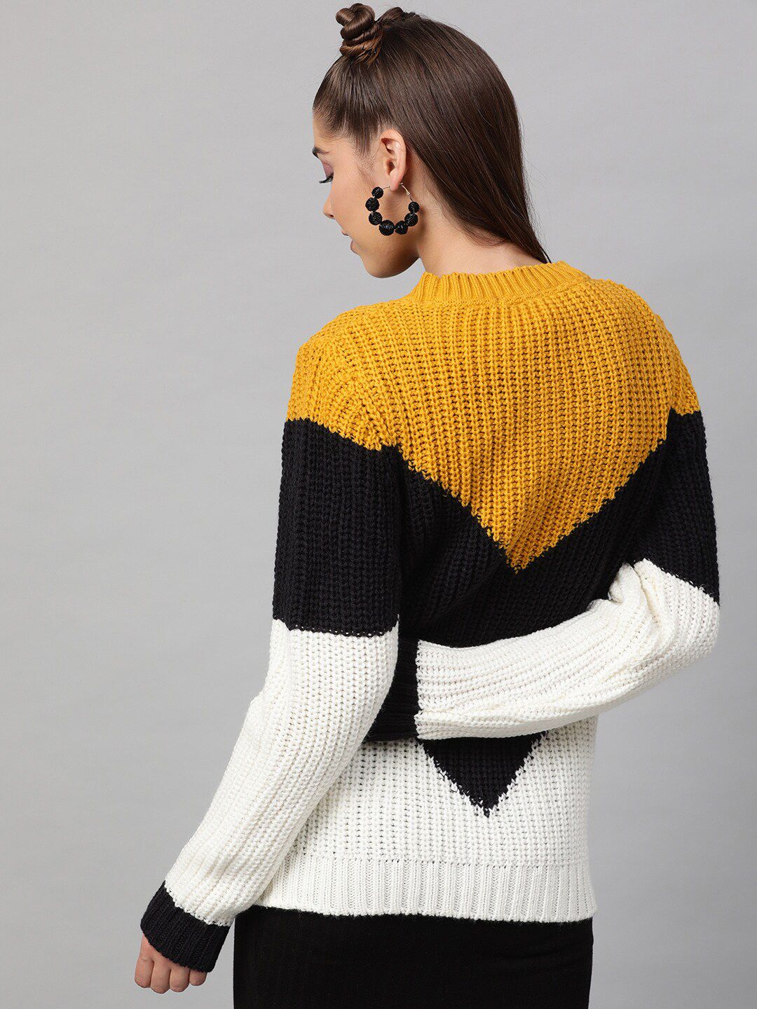 STREET 9 Women Yellow & Black Colourblocked Pullover Acrylic Sweater