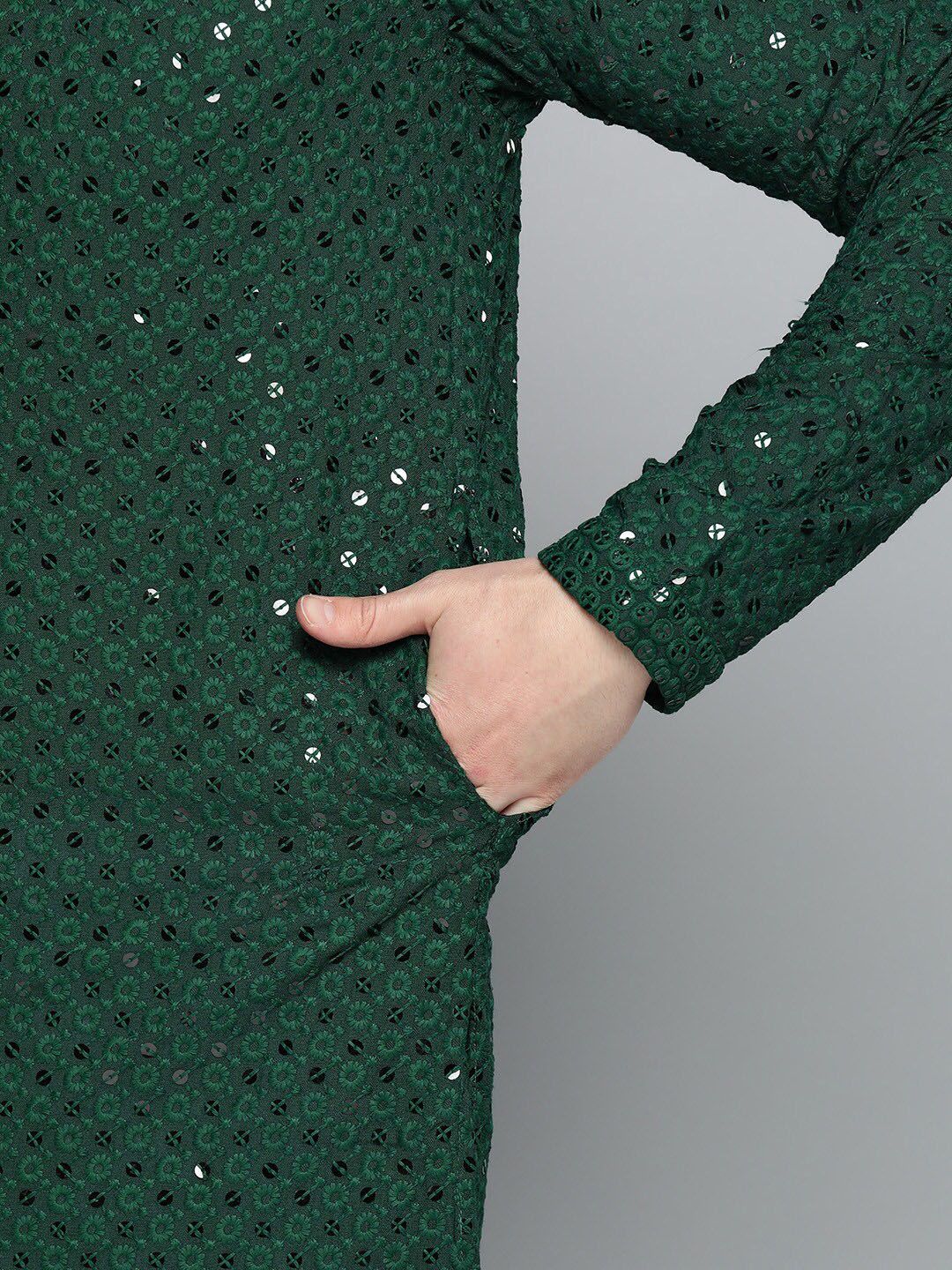 Jompers Men Chikankari Embroidered Cotton Kurta