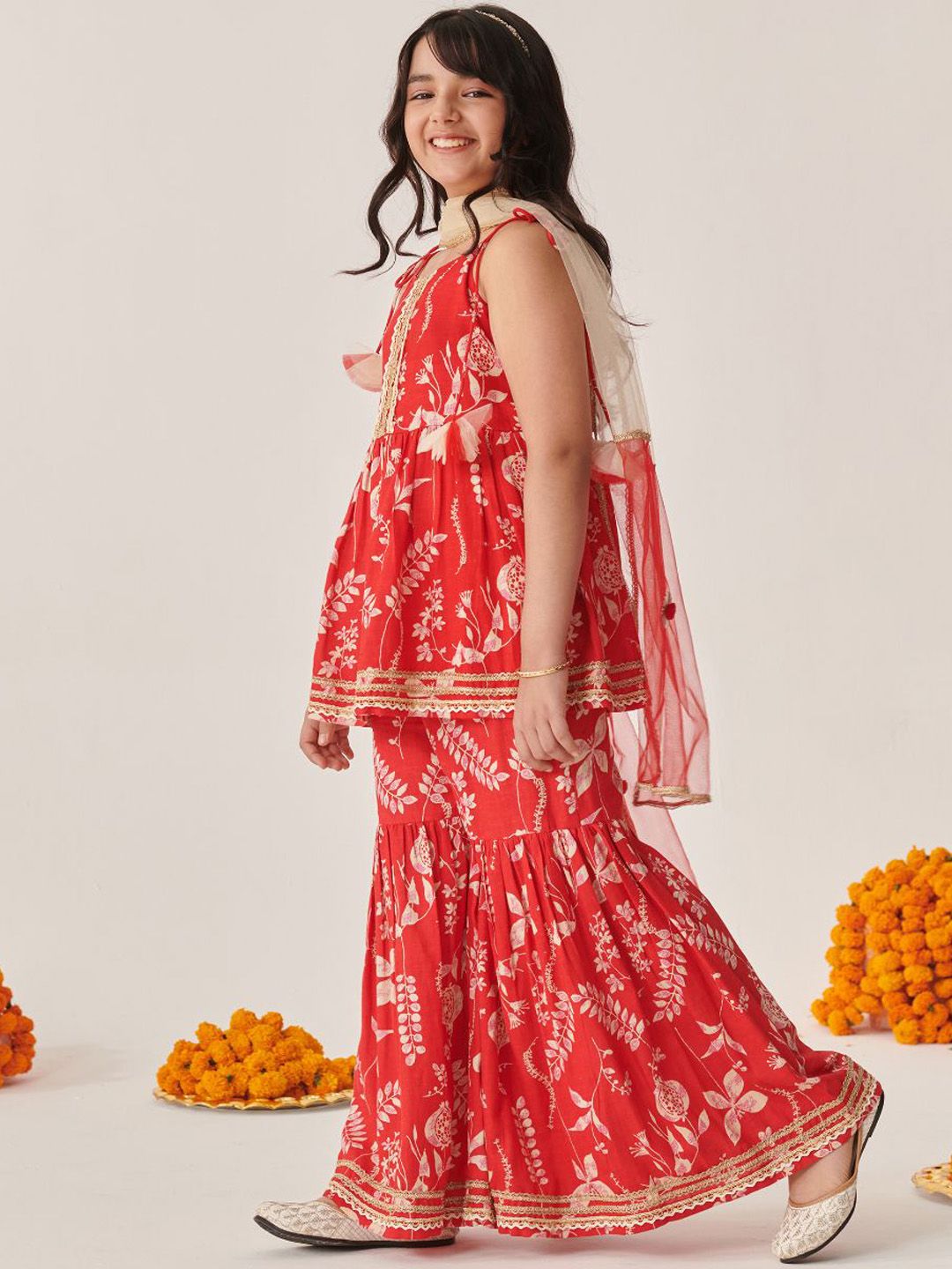pspeaches Girls Ethnic Motifs Printed Gotta Patti Kurta Sets With Dupatta