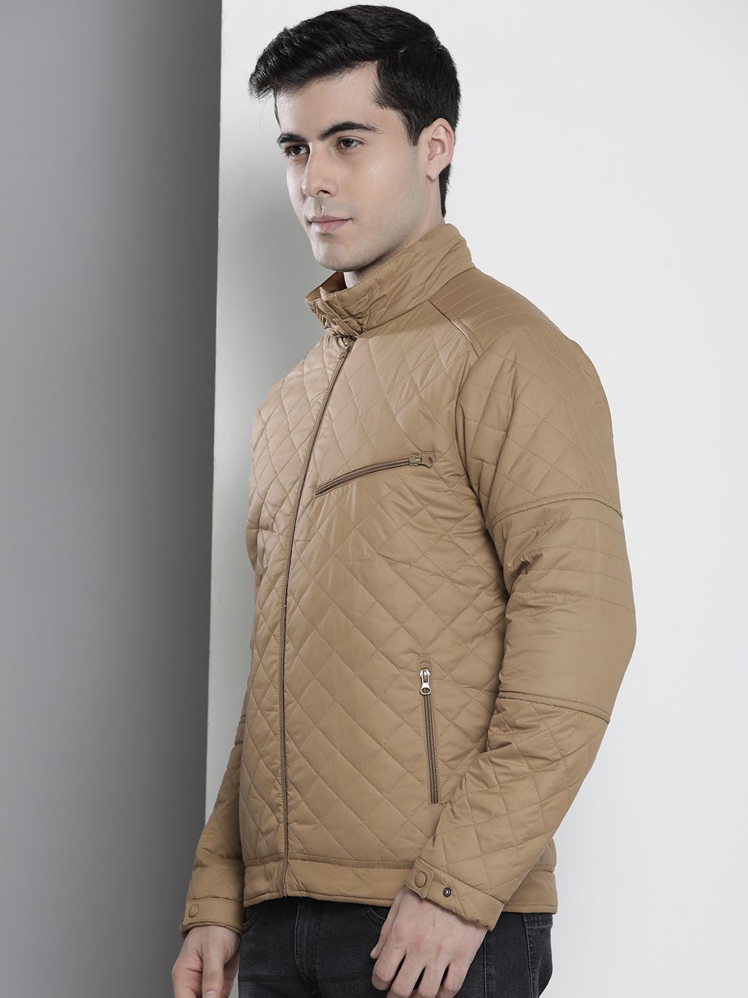 The Indian Garage Co Men Slim Fit Zip-Front Puffer Jacket with Insert Pockets