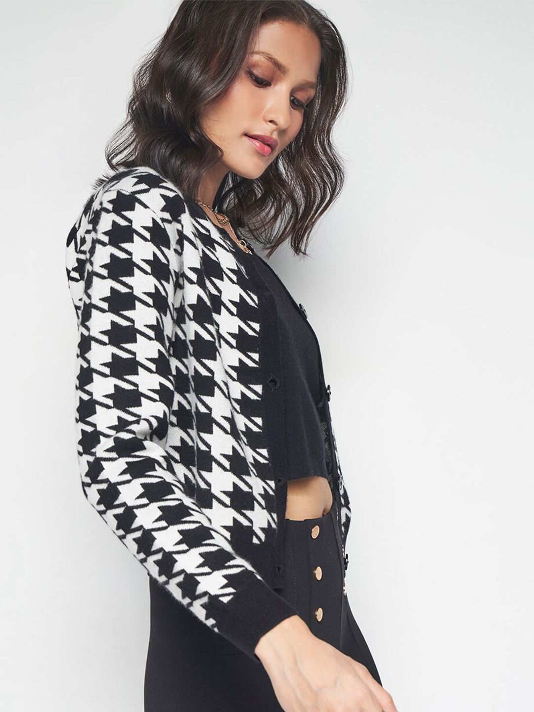 AND Geometric Printed Round Neck Long Sleeves Cardigan Sweater