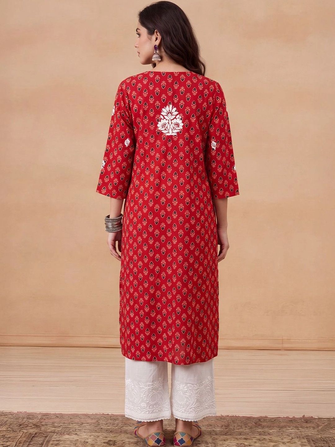 House of Chikankari Women Embroidered Chikankari Kurta