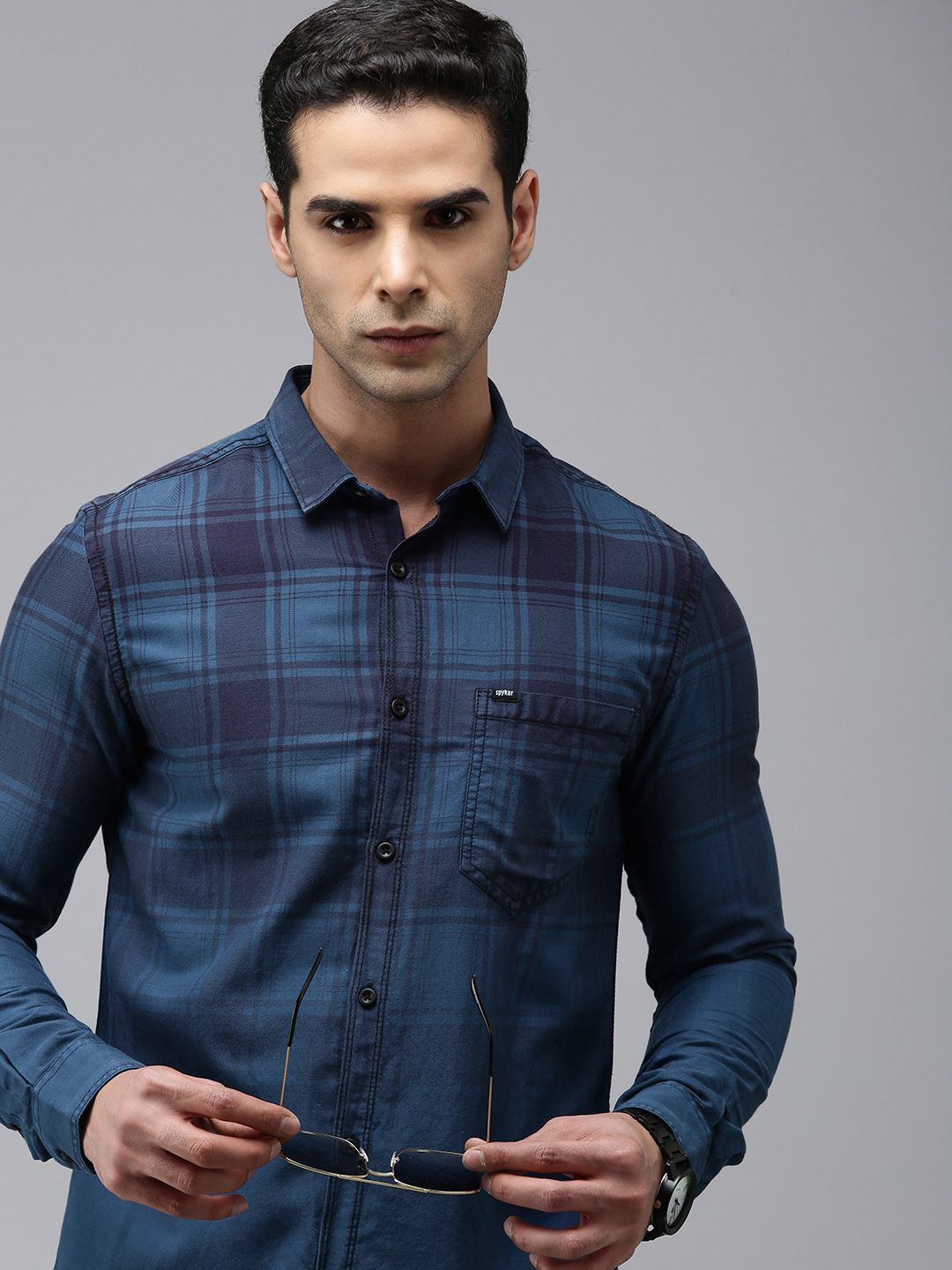 SPYKAR Slim Fit Checked Pure Cotton Casual Shirt