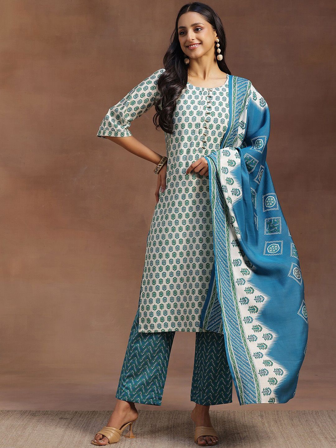 Libas Floral Printed Round Neck Regular Kurta With Trousers & Dupatta