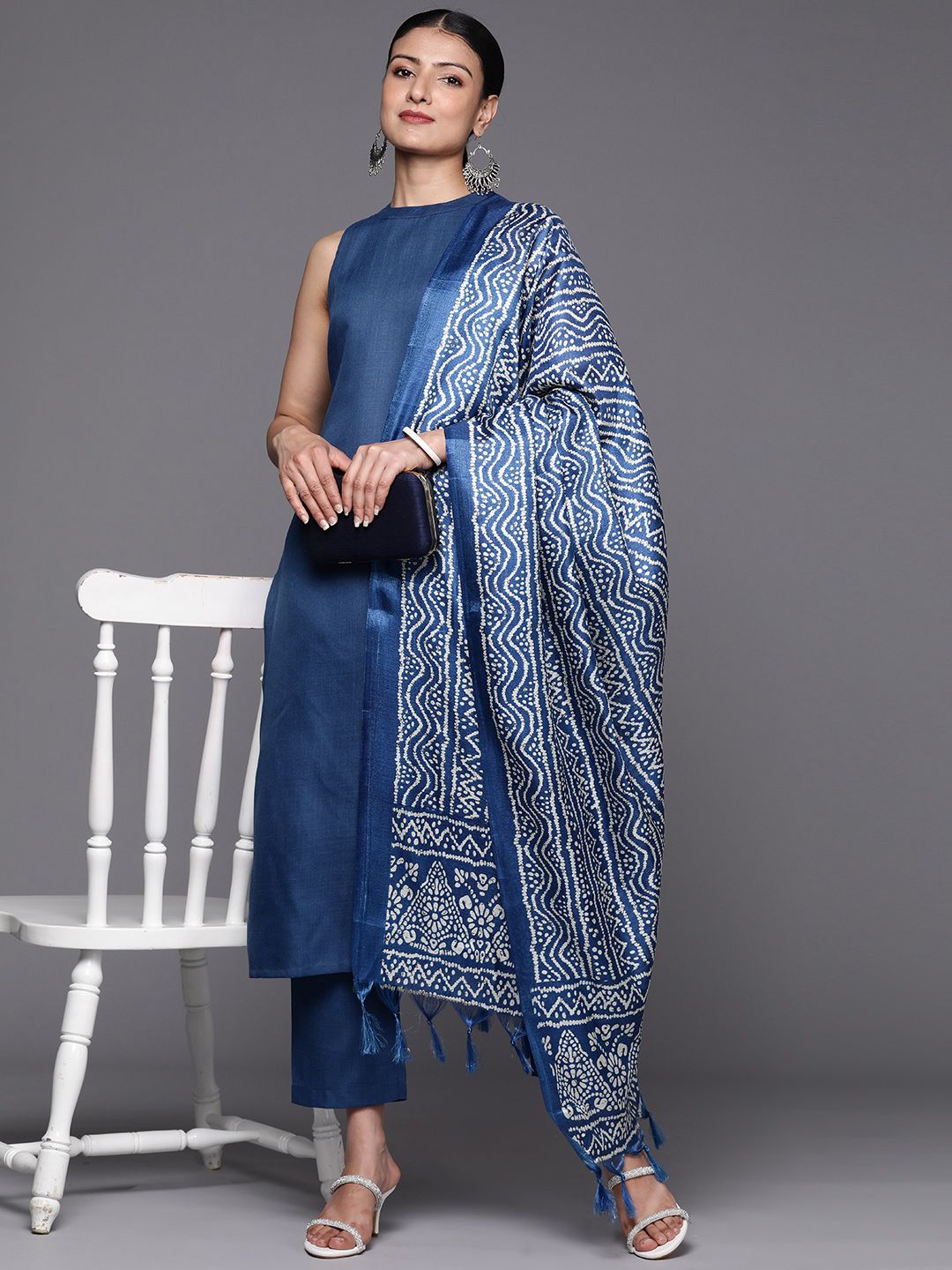 Varanga Blue Sleeveless Halter Neck Straight Kurta with Trouser & Bandhani Printed Dupatta