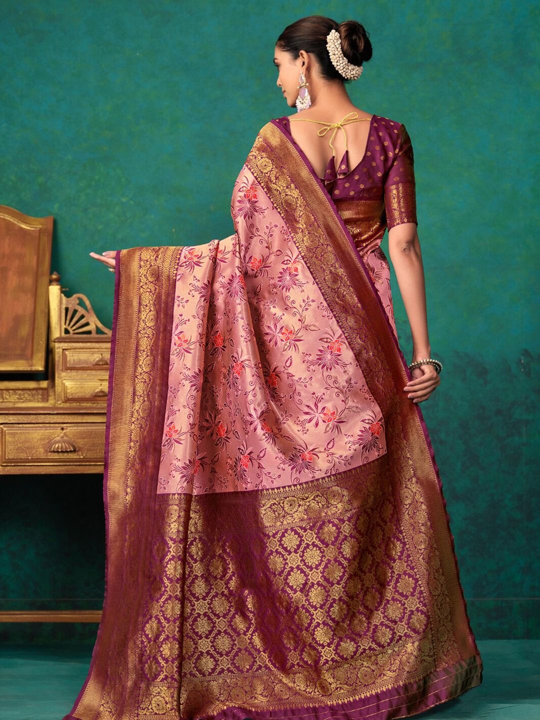 KALINI Ethnic Motifs Woven Design Zari Paithani Saree