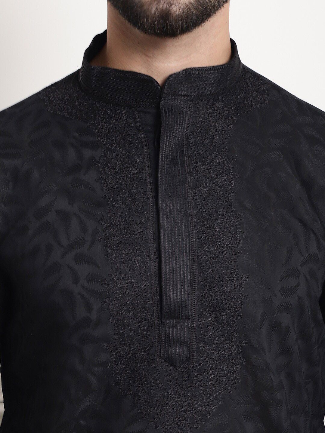 SOJANYA Woven Design Mandarin Collar Thread Work Kurta