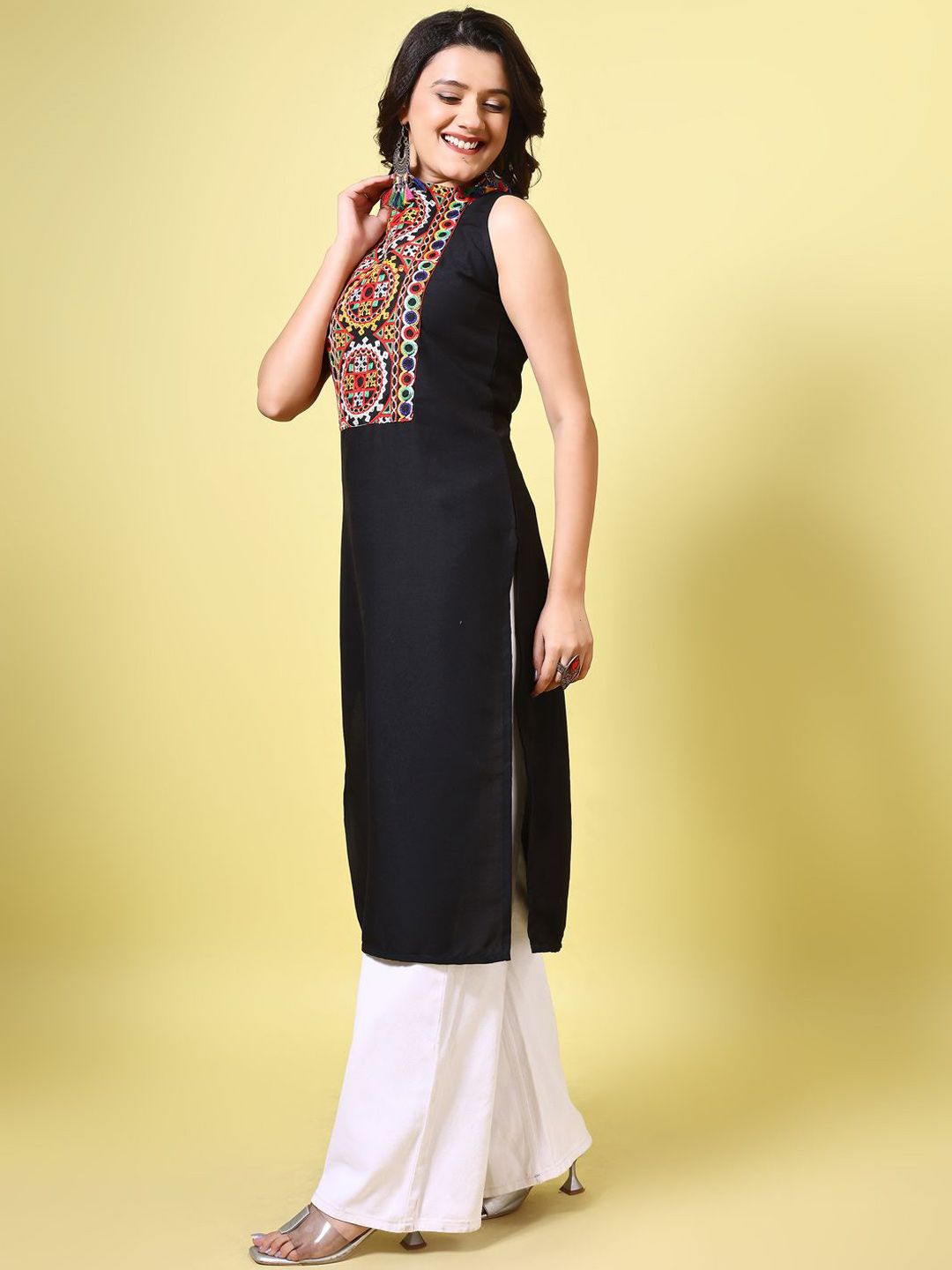 KALINI Ethnic Motifs Embroidered Tie-up Neck Mirror Work Straight Kurta
