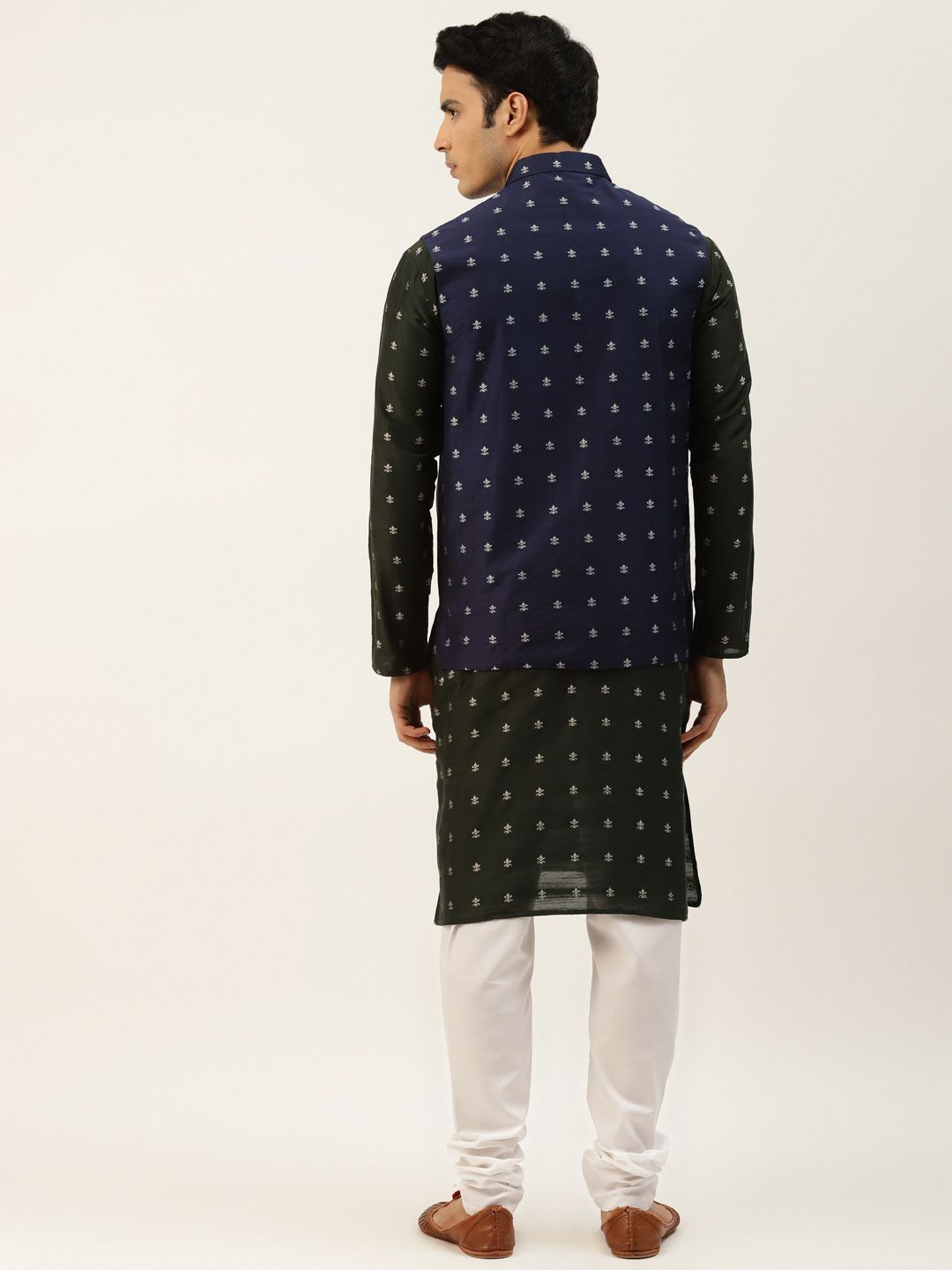 SOJANYA Men Navy Self Design Kurta with Churidar & Nehru Jacket