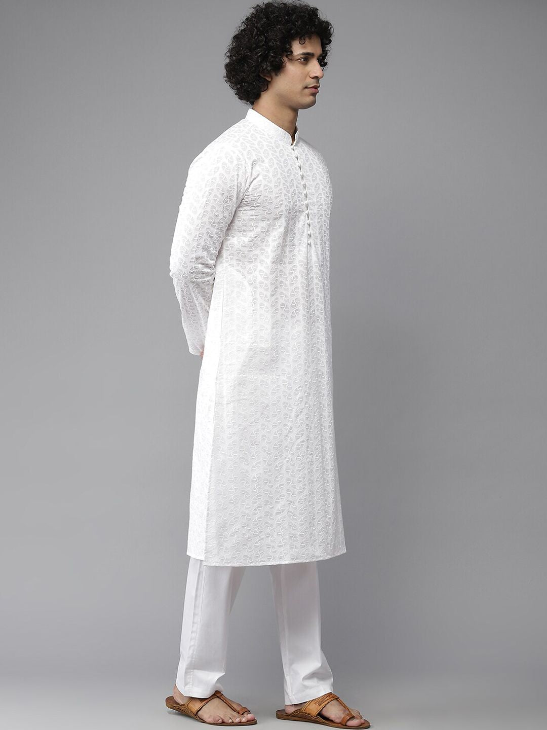 See Designs Men White Geometric Embroidered Chikankari Pure Cotton Kurta