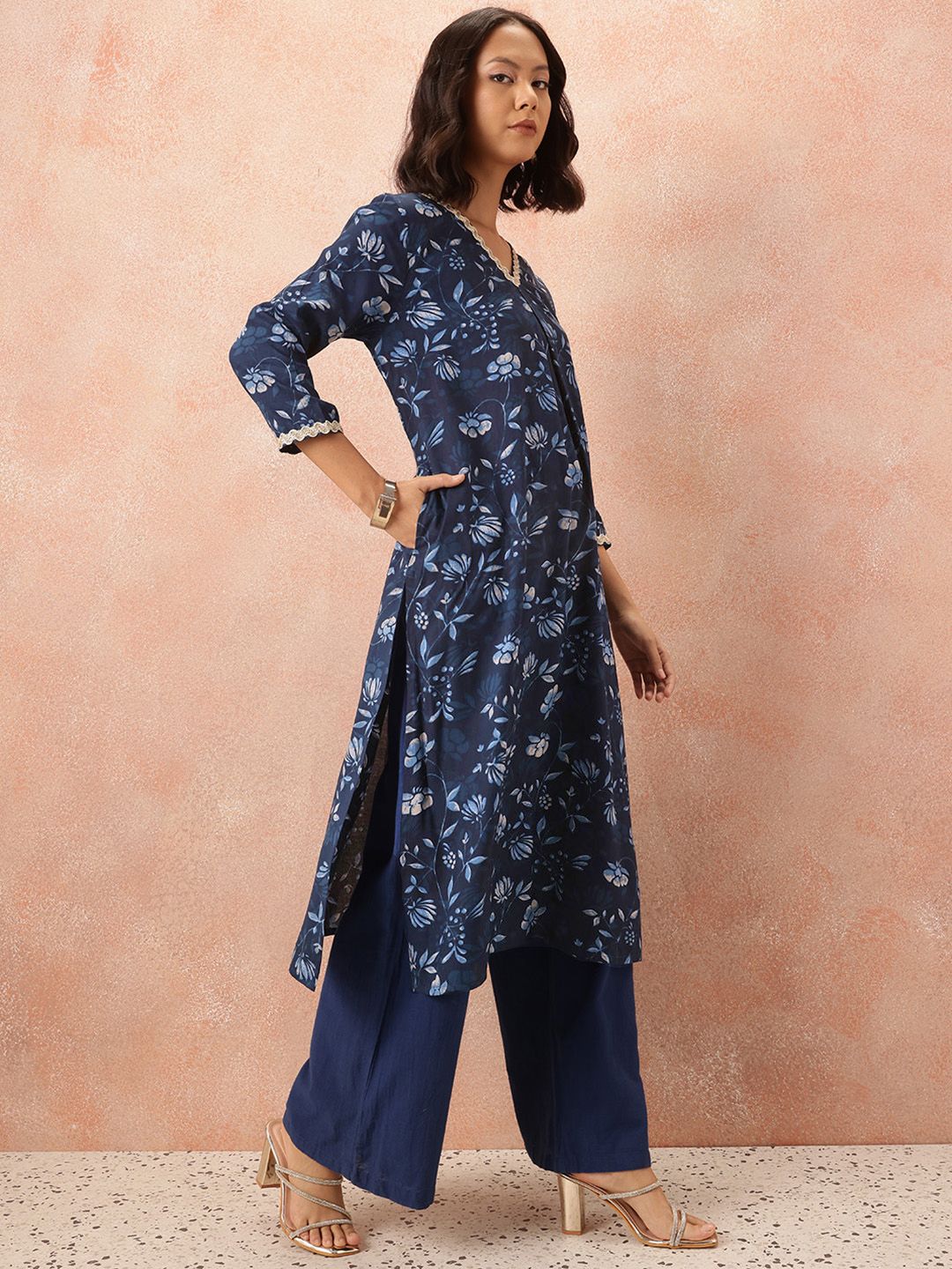 all about you Floral Print Pleated Straight Kurta