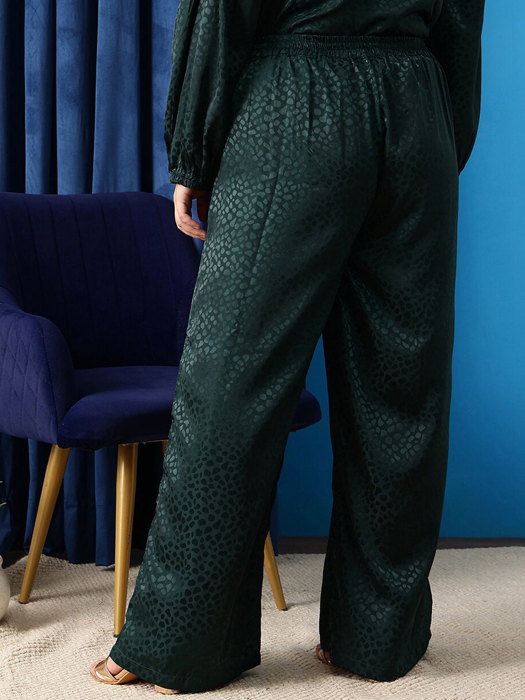 CURVY STREET Women Abstract Printed Loose Fit Trousers