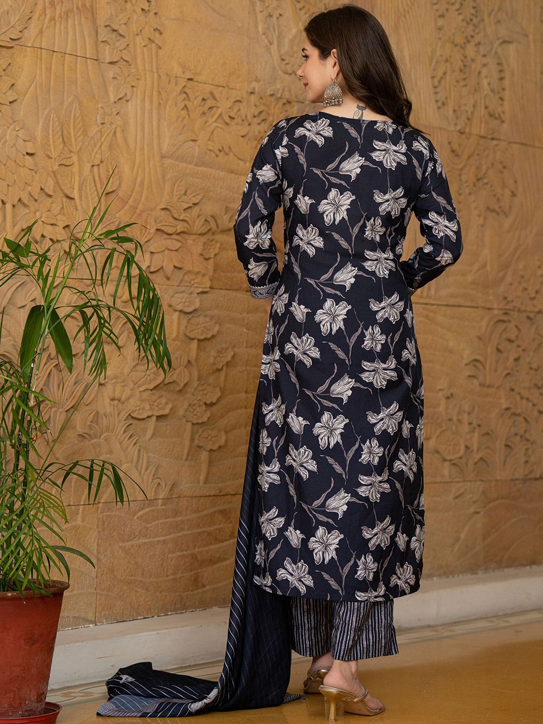 KALINI Floral Printed Gotta Patti Straight Kurta With Trouser & Dupatta