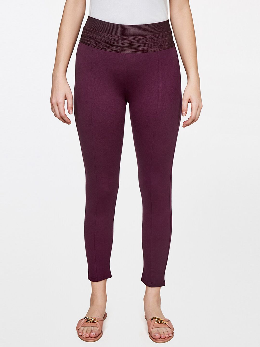 AND Women Red Solid Tapered Fit Chinos Cropped Trousers
