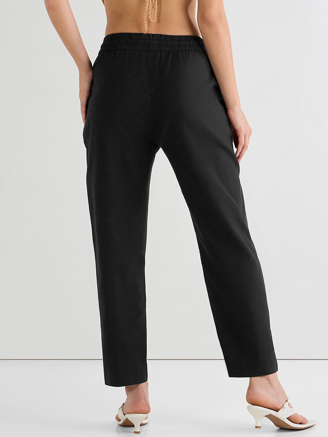 Bewakoof Women Black Linen Pants