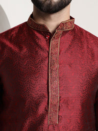 SOJANYA Men Red Embroidered Straight Kurta