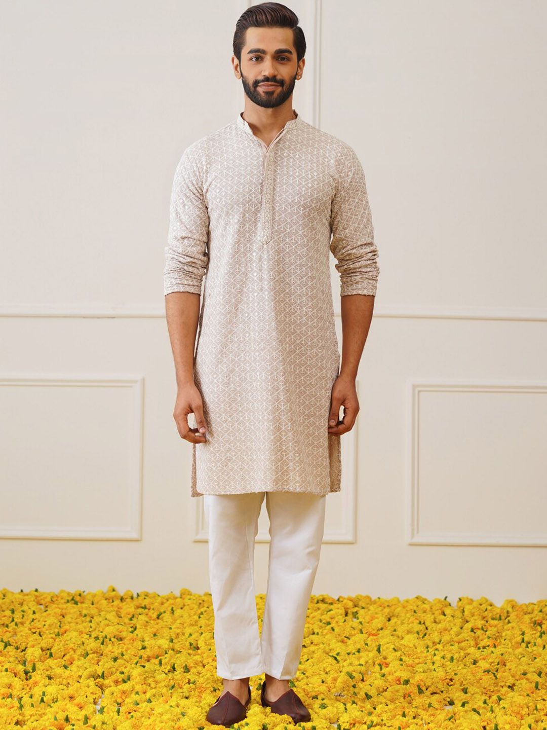 Jompers Embroidered Regular Thread Work Pure Cotton Kurta with Pyjamas