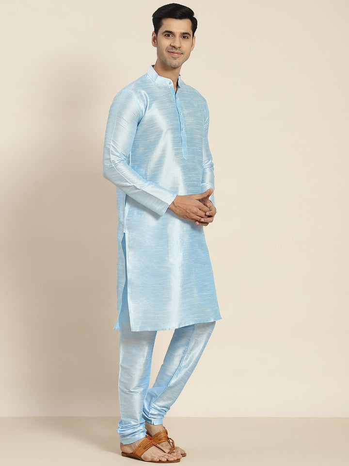 SOJANYA Men Blue Kurta with Churidar