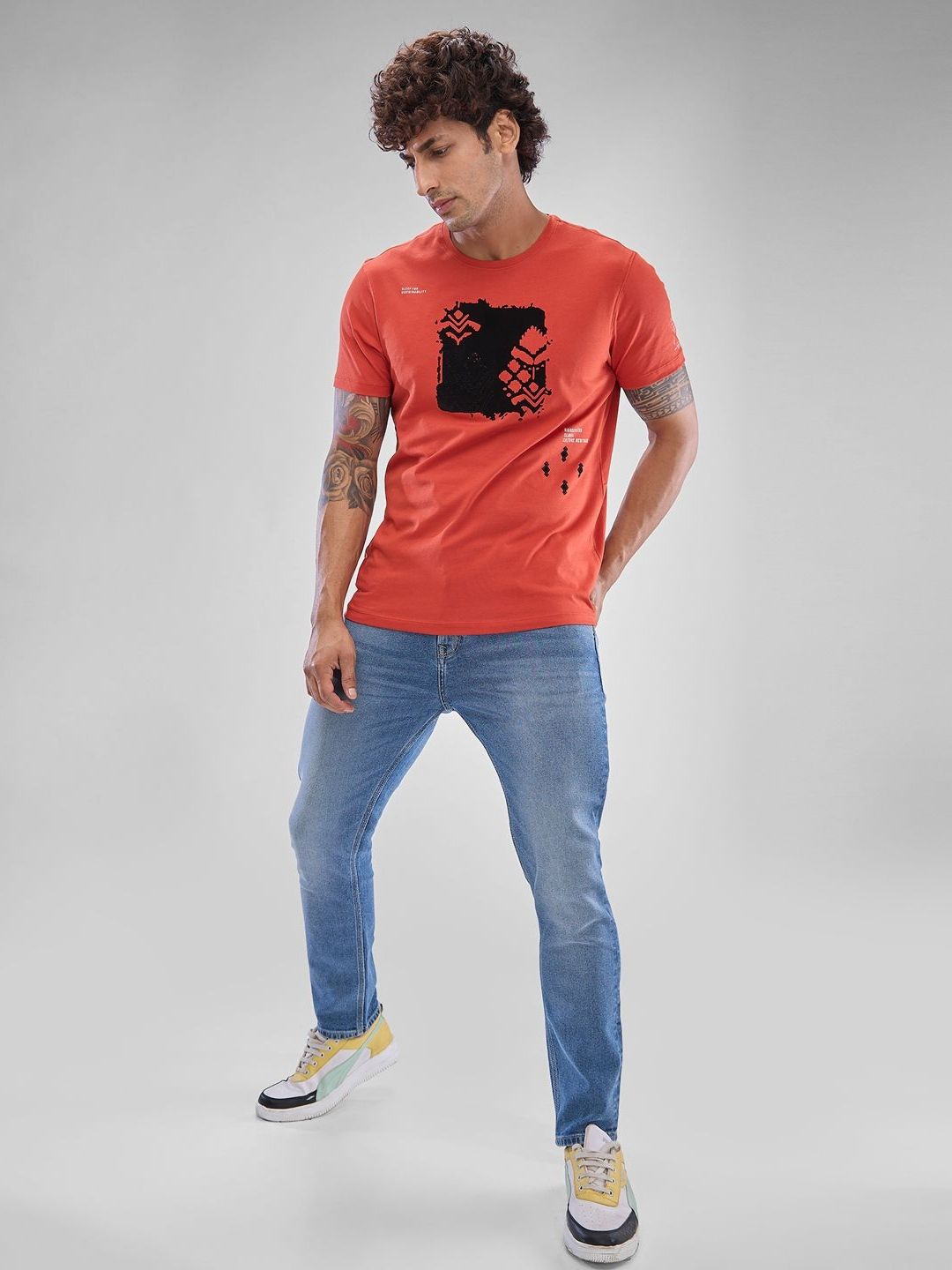 SPYKAR Men Graphic Printed Slim Fit T-shirt