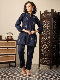 House of Pataudi Floral Embroidered Pure Cotton Kurti with Trousers