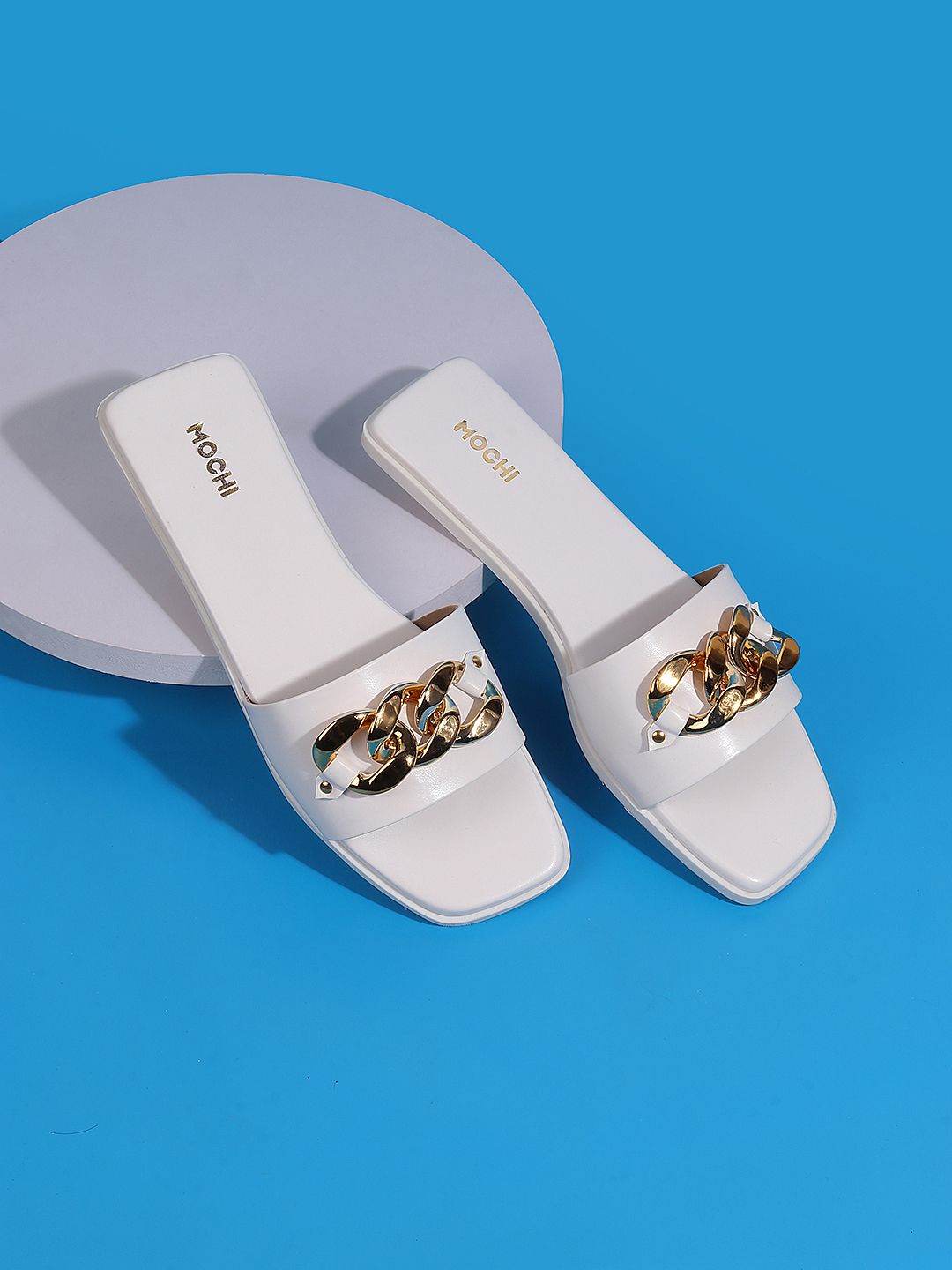 Mochi Women White Open Toe Flats