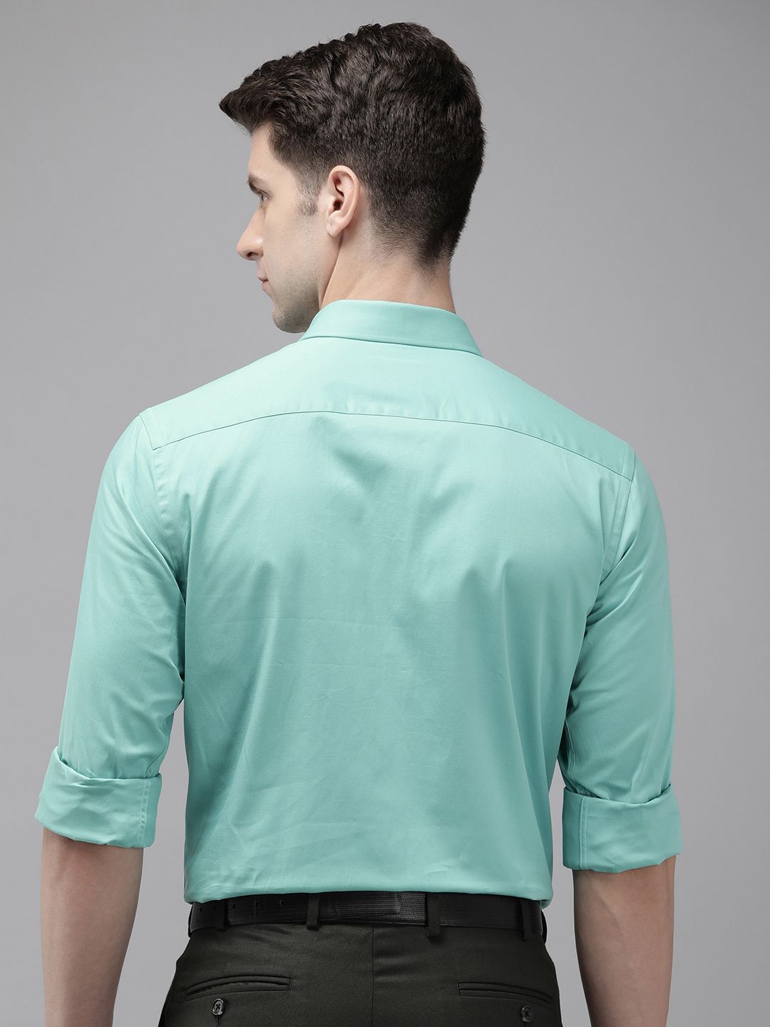 Park Avenue Solid Slim Fit Formal Shirt