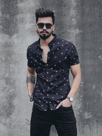 Highlander Men Navy Blue & White Slim Fit Dicetak Baju Kasual