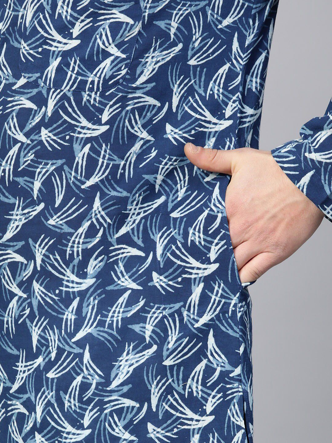 See Designs Indigo Abstract Printed Straight Pure Cotton Kurta with Pyjamas