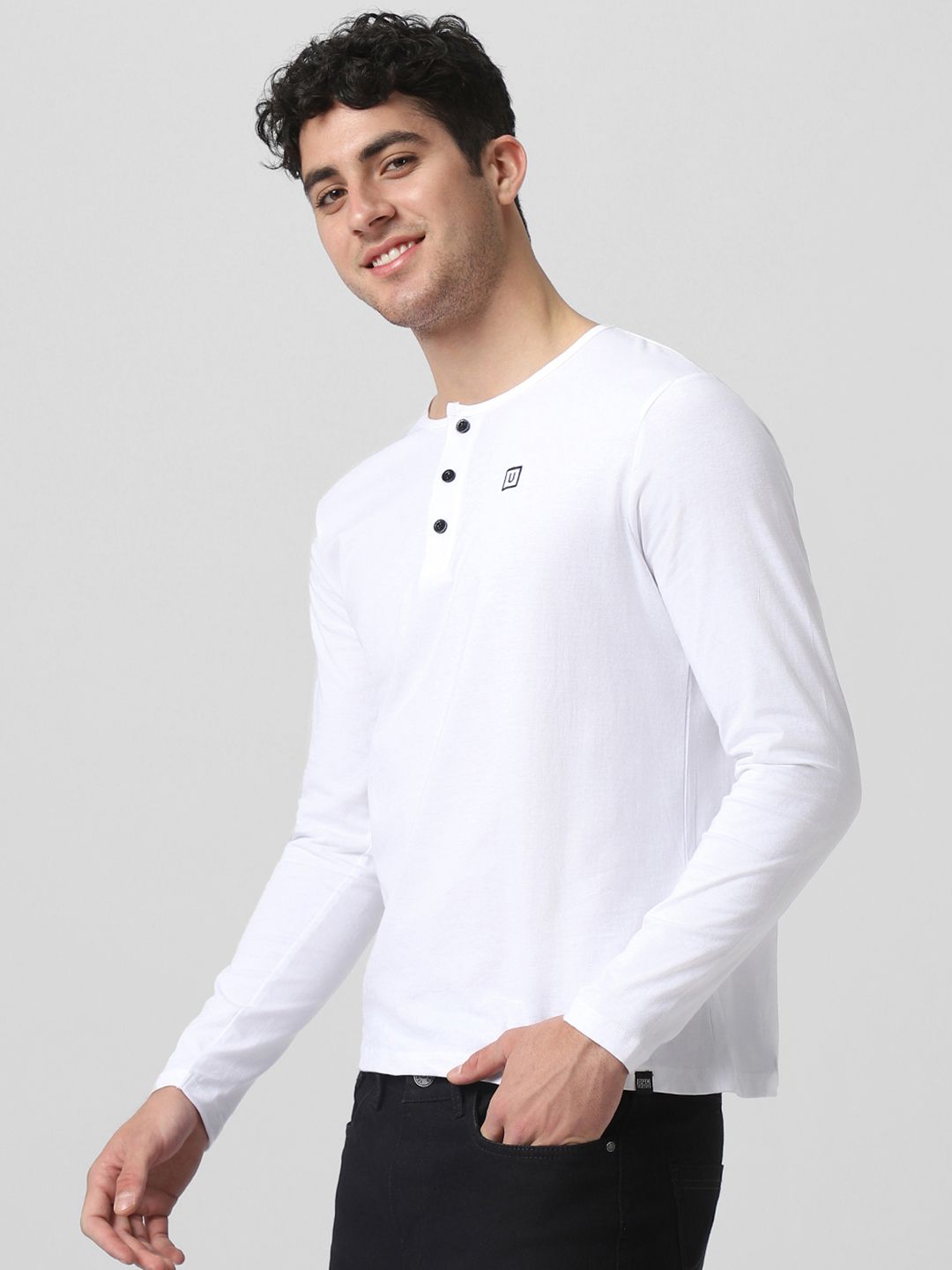 Urbano Fashion Men White Solid Henley Neck Pure Cotton T-shirt