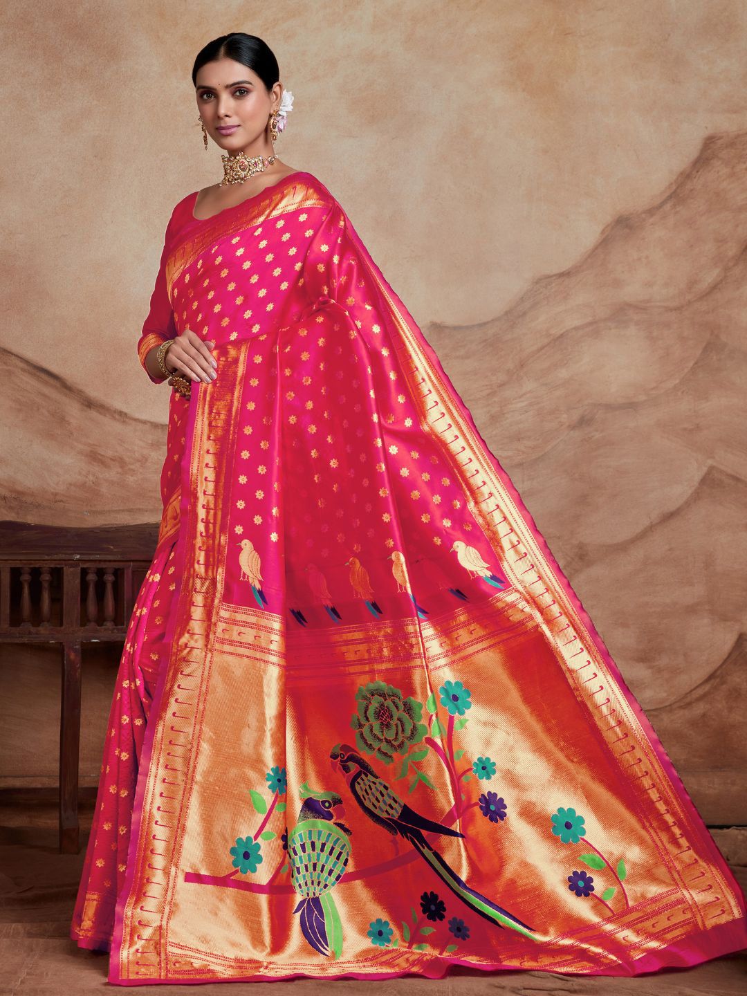 KALINI Ethnic Motifs Silk Blend Woven Paithani Saree with Blouse Piece