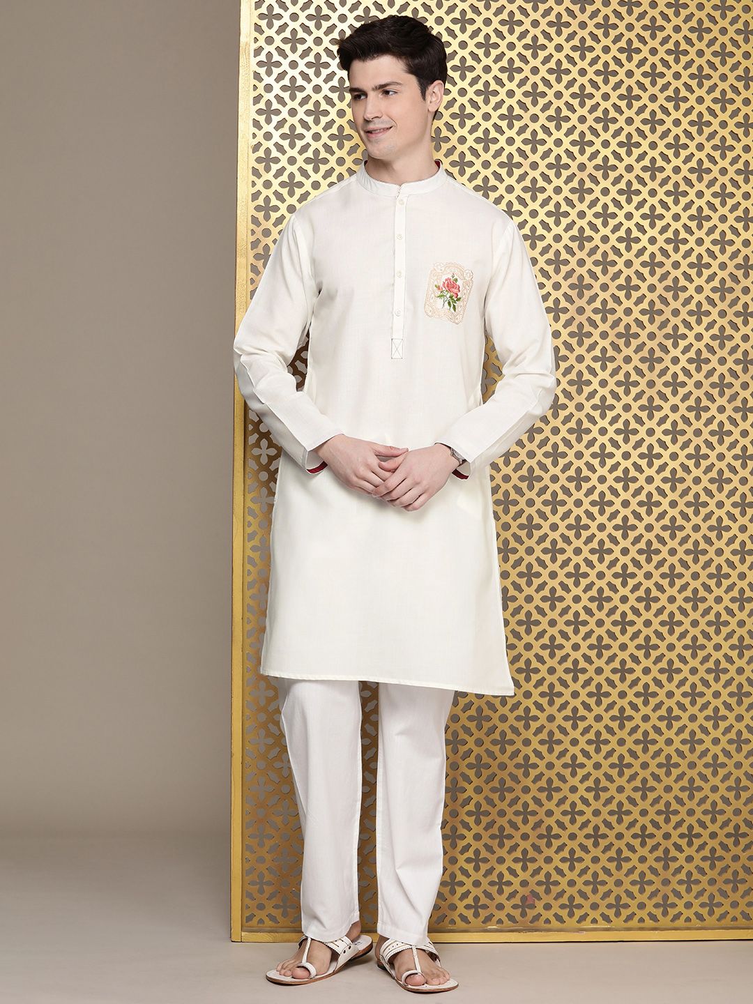 House of Pataudi Floral Embroidered Rozana Kurta
