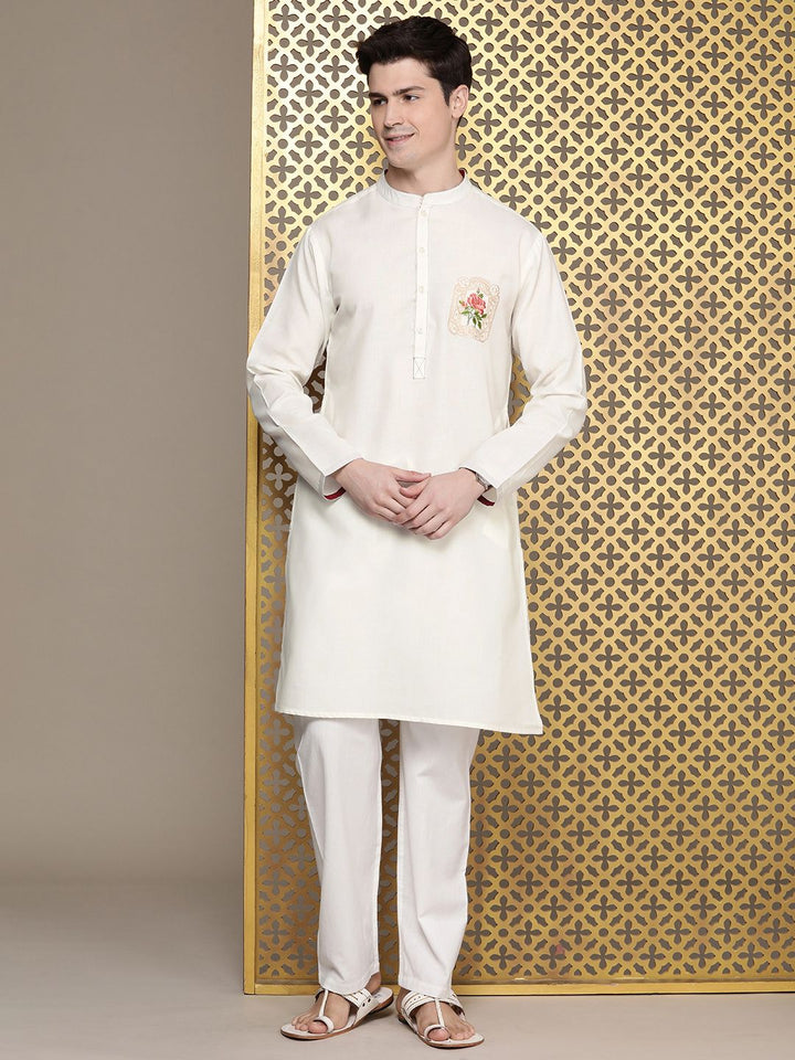 House of Pataudi Floral Embroidered Rozana Kurta