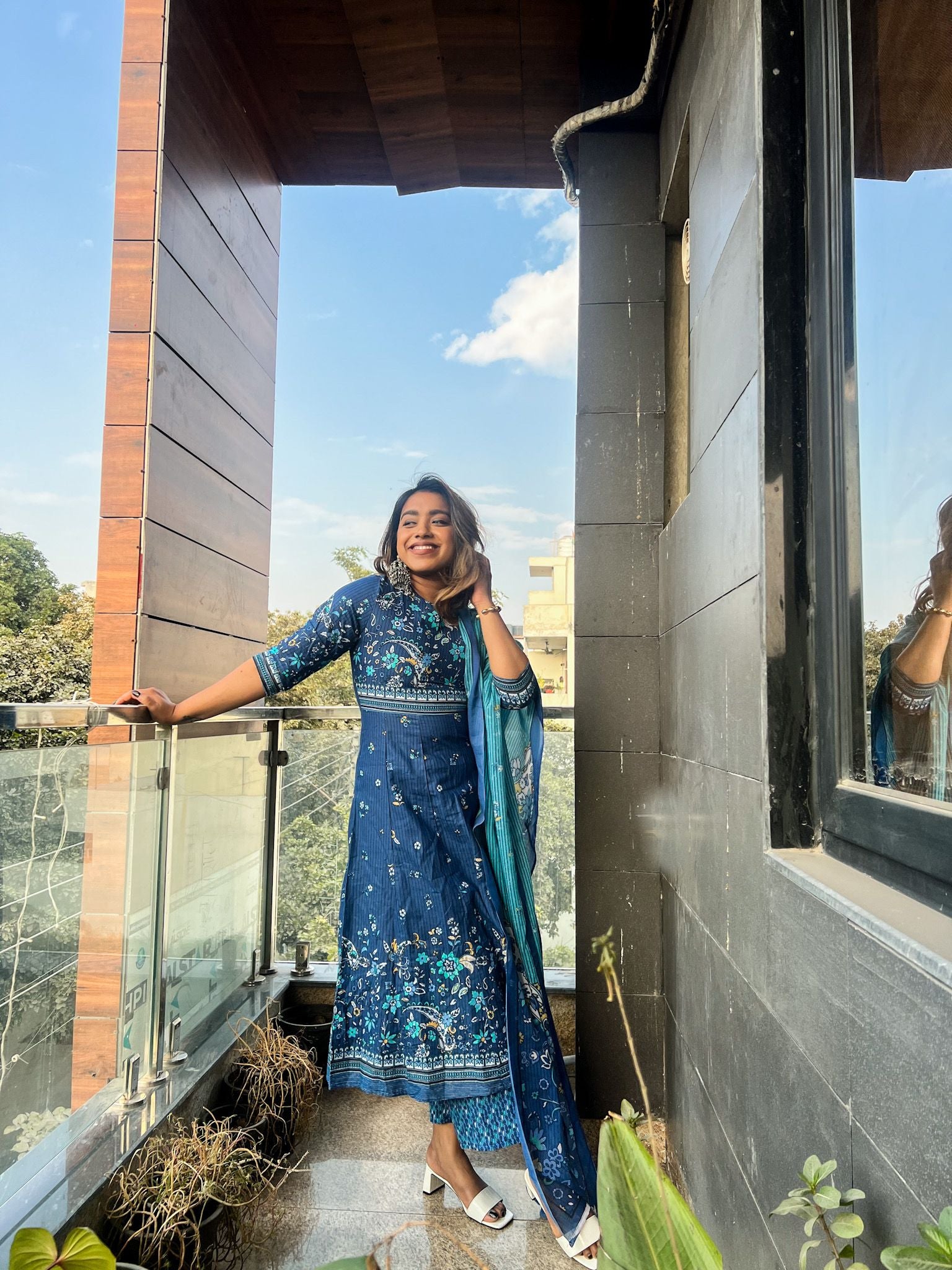 Vishudh Women Blue Ethnic Motifs  High Slit Pure Kurta With Palazzo & With Dupatta