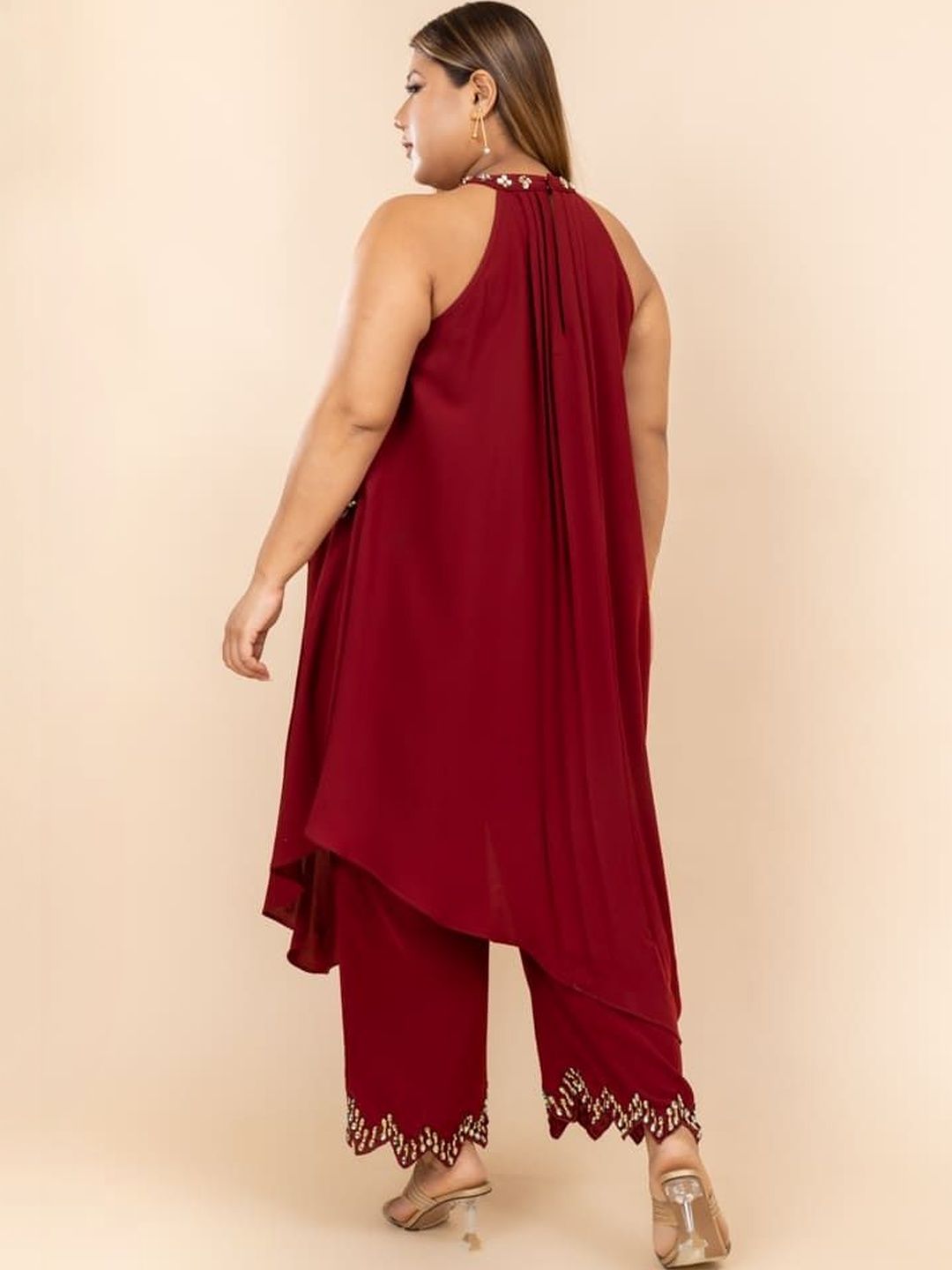 Atasan Leher Halter Bersulam Mamicha & Seluar Co-Ords
