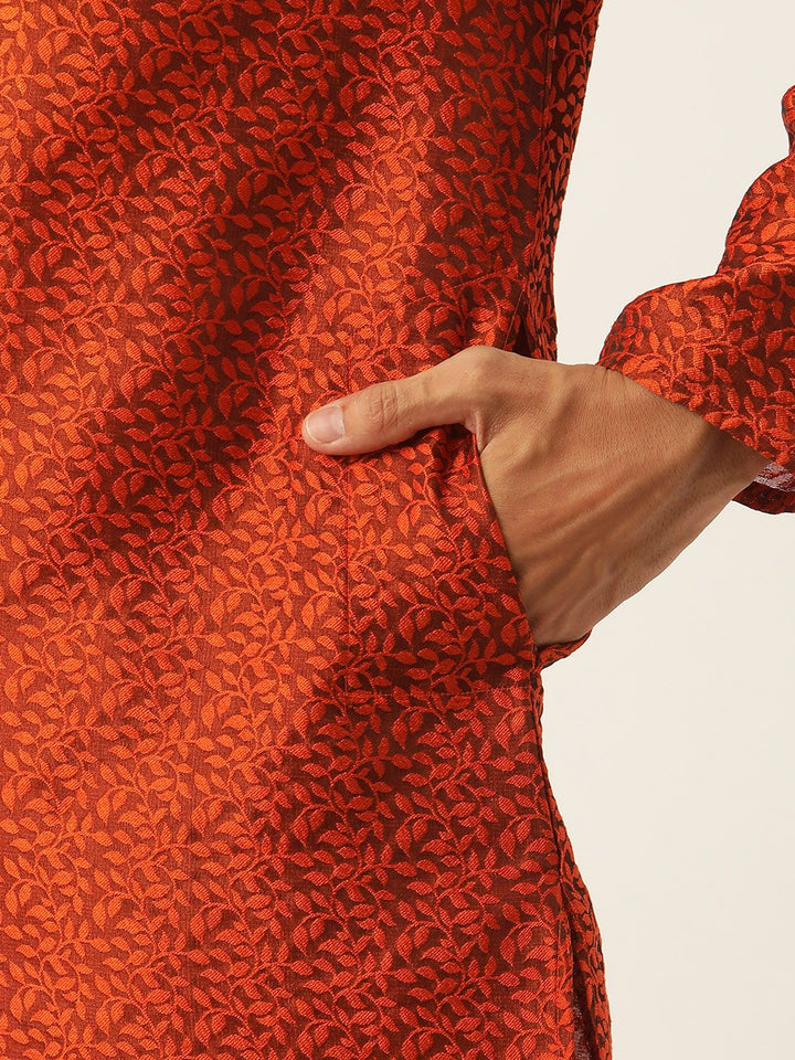 SOJANYA Kurta Rekaan Tenunan Merah & Putih Karang Lelaki dengan Piyama & Jaket Nehru