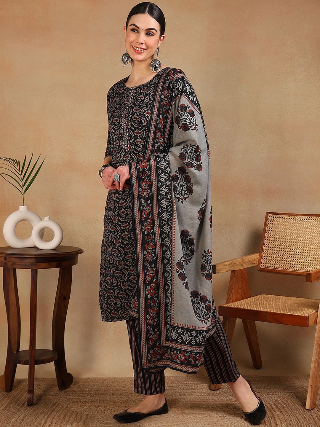KALINI Floral Printed Regular Thread Work Kurta With Trousers & Dupatta