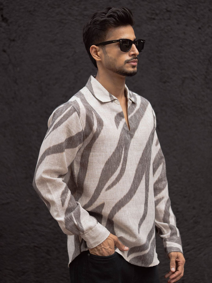 Powerlook Men Spread Collar Abstract Printed Casual Shirt