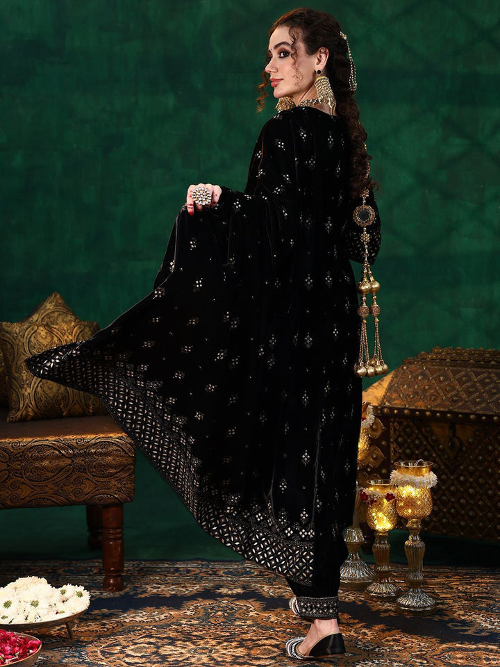 Libas Ethnic Motifs Embroidered Straight Velvet Sequinned Kurta with Salwar & Dupatta