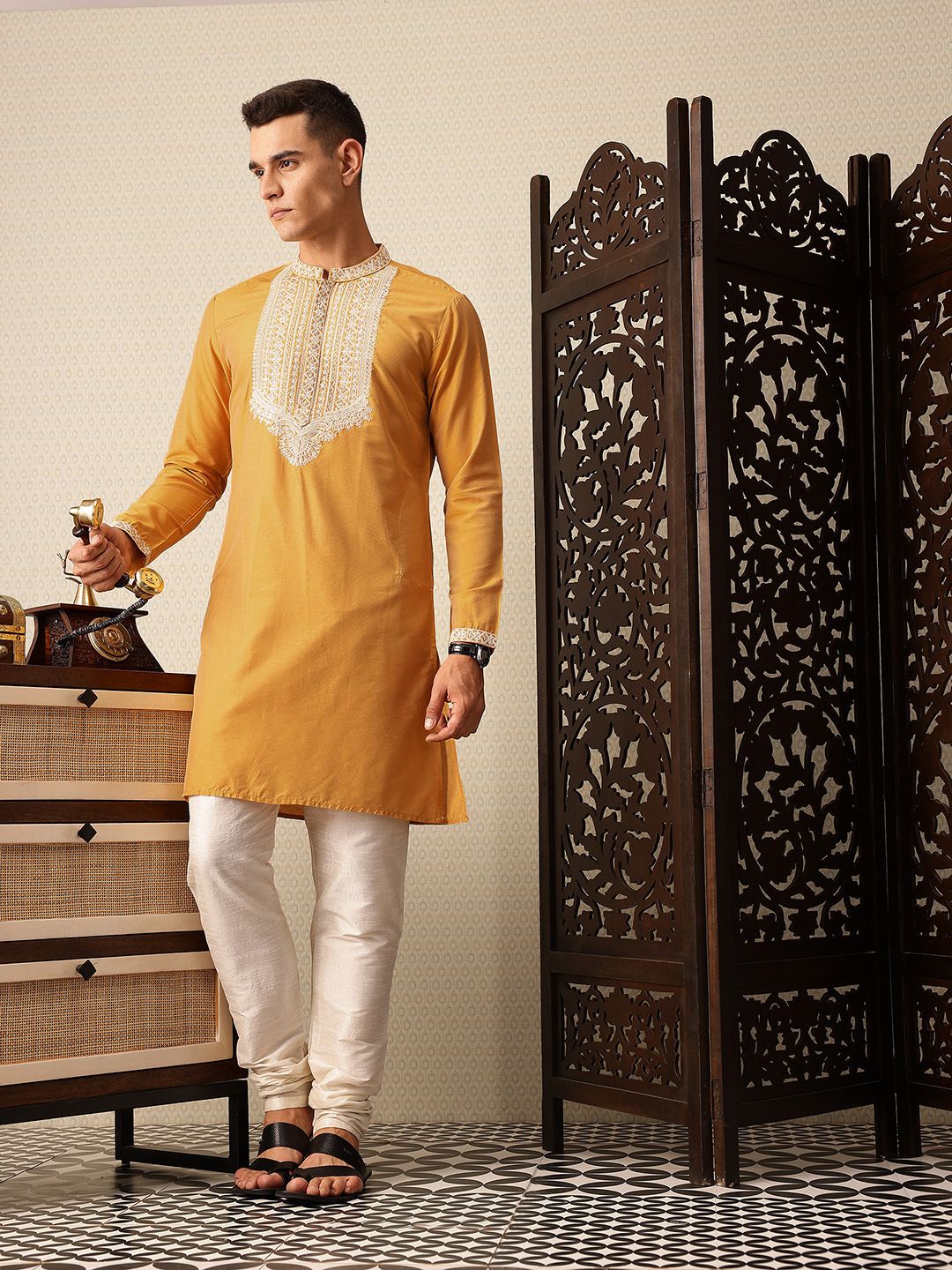House of Pataudi Yoke Design Sequin Embroidered Jashn Kurta