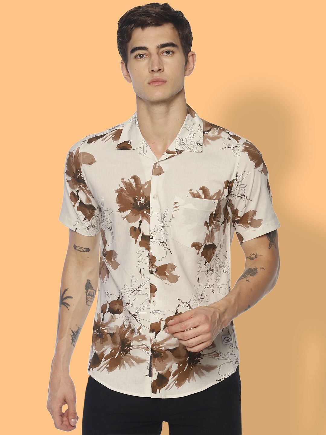 Bene Kleed Men Beige & Brown Slim Fit Printed Casual Shirt
