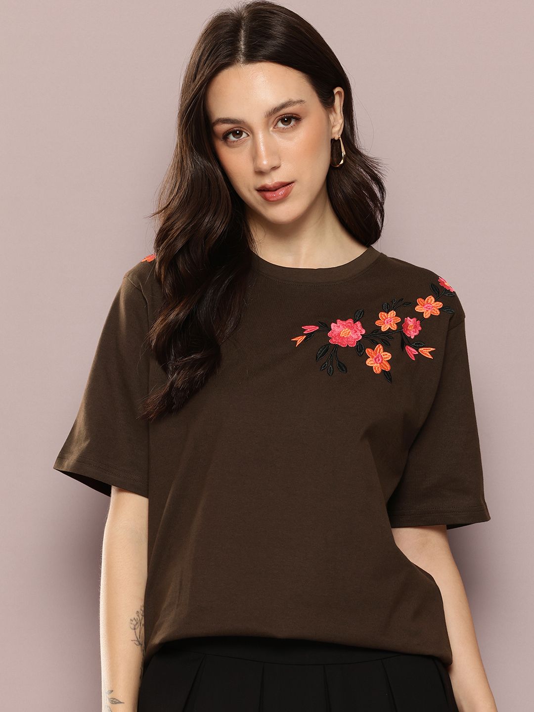 DILLINGER Women's Oversized Embroidery Tshirt