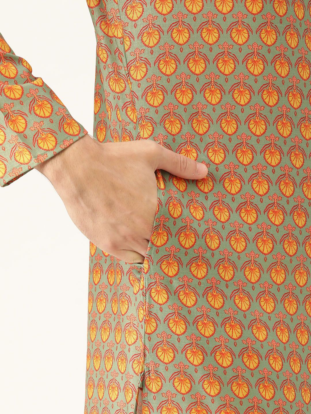 SOJANYA Men Green & Orange Ethnic Motif Print Straight Kurta