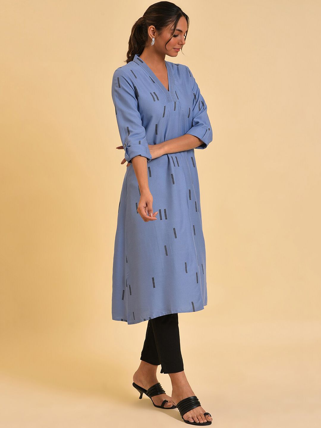 W Blue Geometric Printed Kurta With Trousers