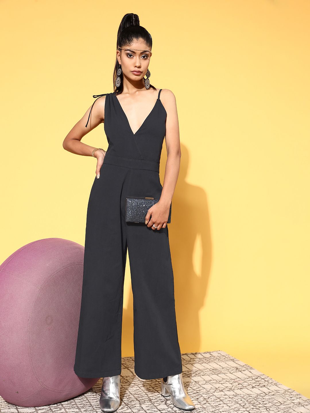 SASSAFRAS Women Classic Black Solid Joyful Jumpsuit