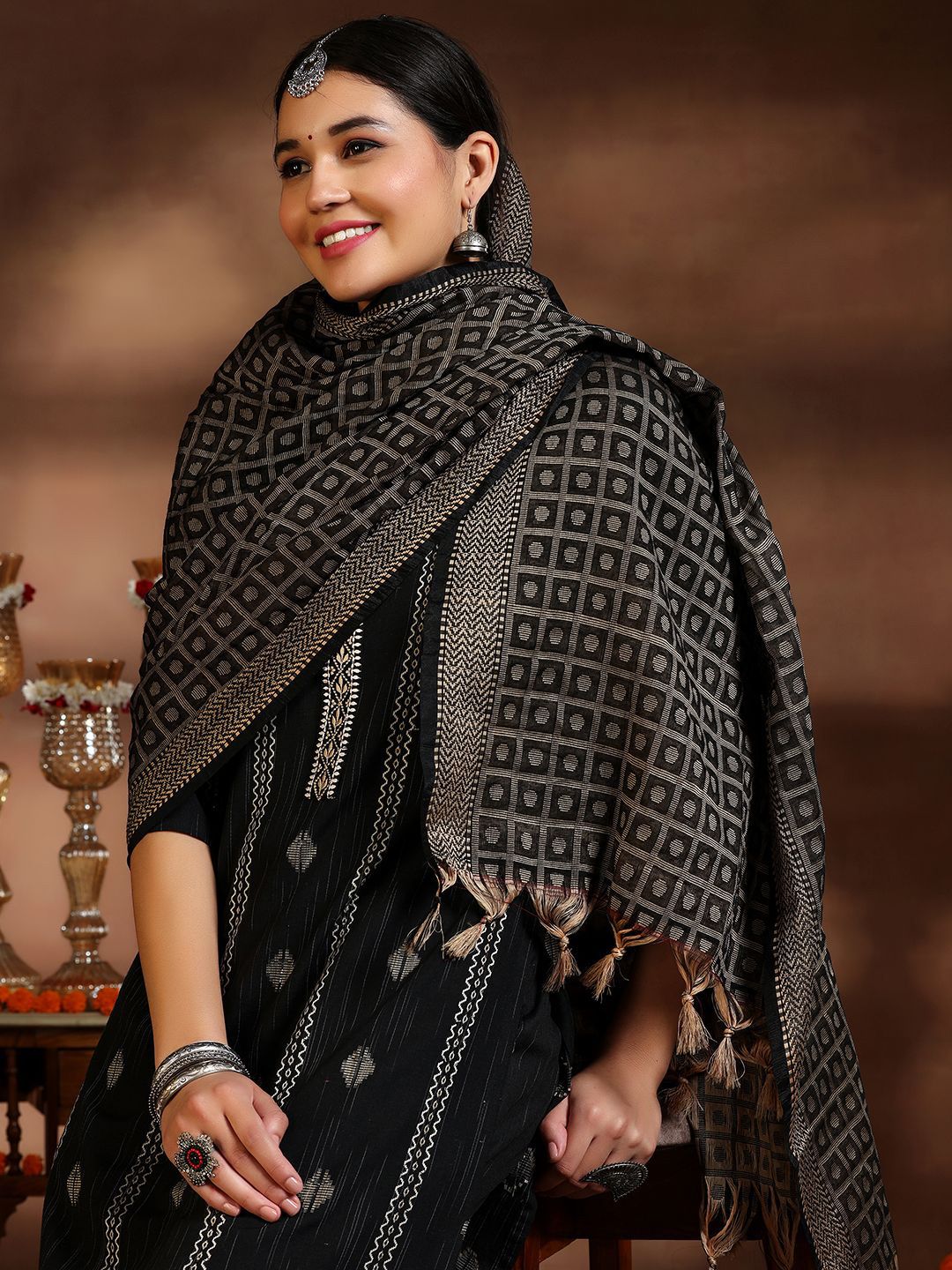 Libas Women Ethnic Motifs Regular Thread Work Kurta with Trousers & With Dupatta