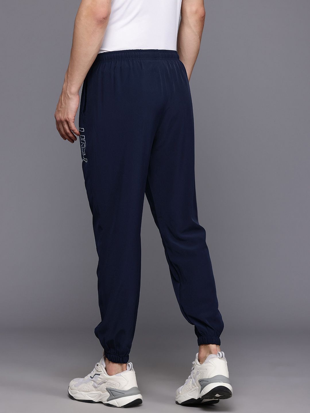HRX by Hrithik Roshan Men Regular-Fit Brand-Logo Print  Joggers