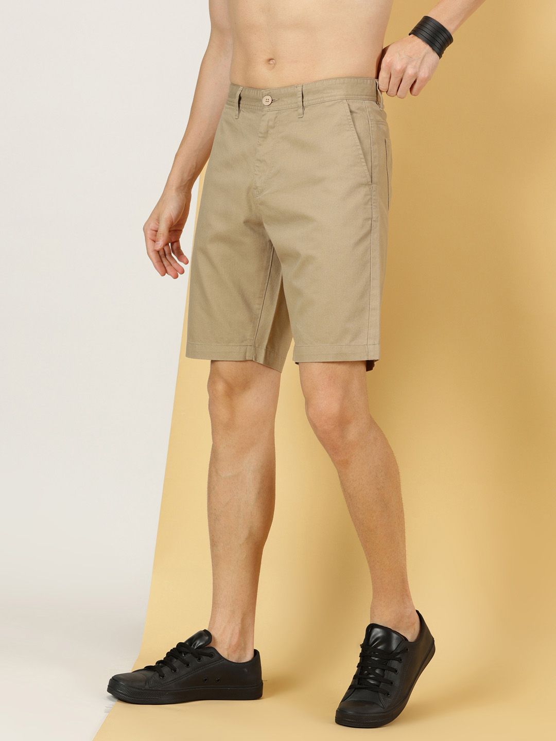 Thomas Scott Men Mid-Rise Shorts