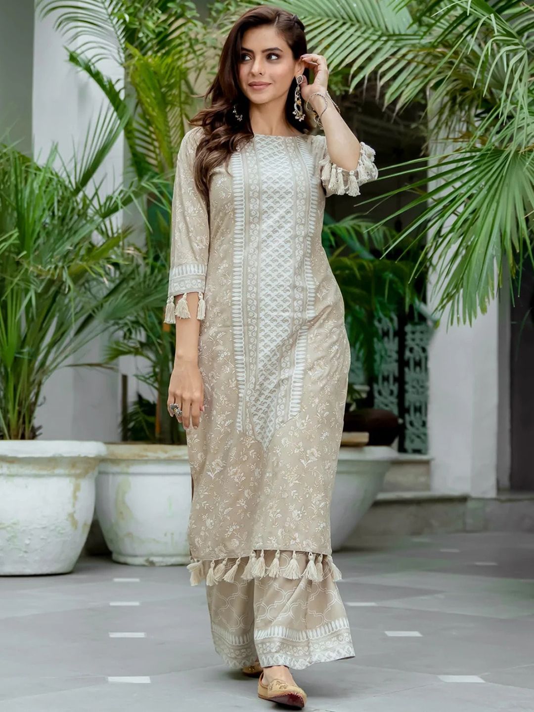 Rustorange Women Floral Printed Boat Neck Kurta with Palazzos